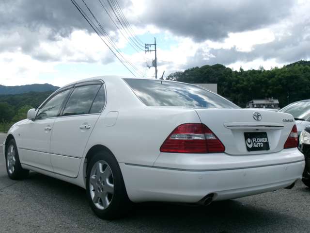 2006 Toyota Celsior – thumbnail 2