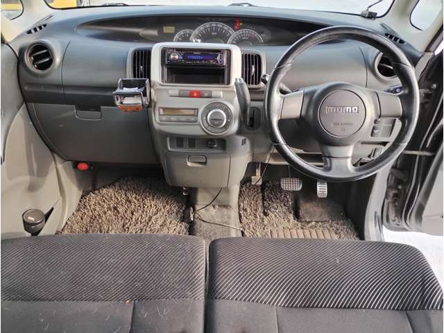 2009 Daihatsu Tanto – thumbnail 4