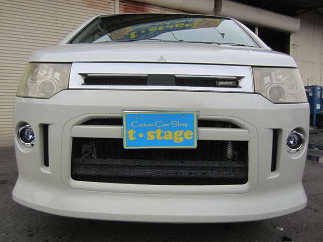 2009 Mitsubishi Delica D:5 – thumbnail 4