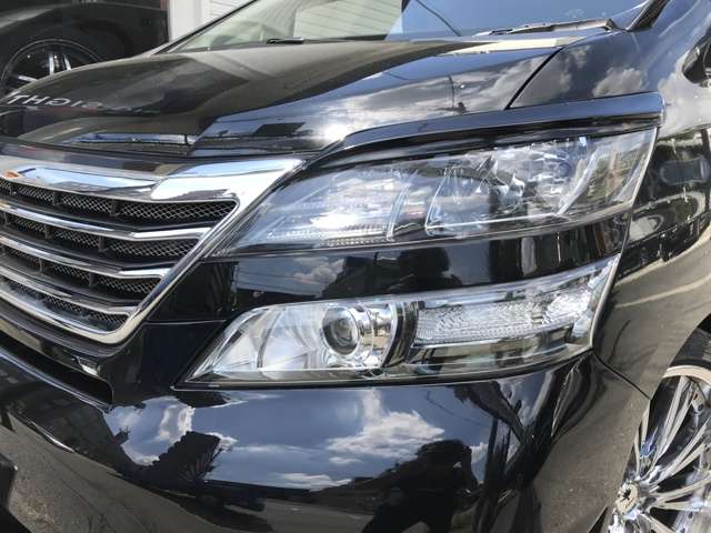 2009 Toyota Vellfire – thumbnail 2