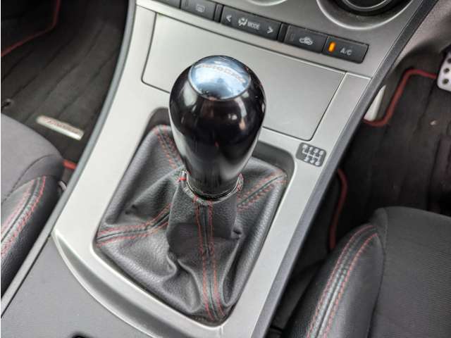 2009 Mazda Axela Sport – thumbnail 2