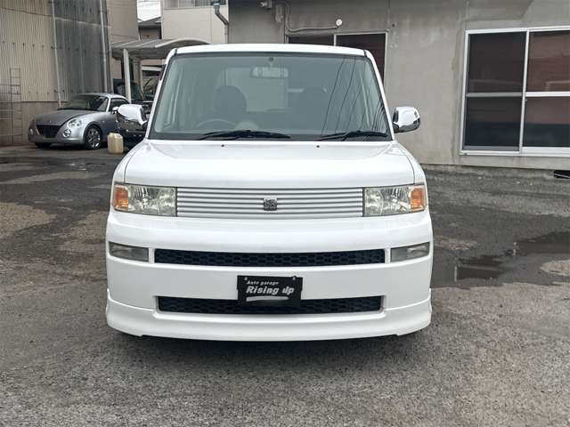 2005 Toyota bB – thumbnail 2