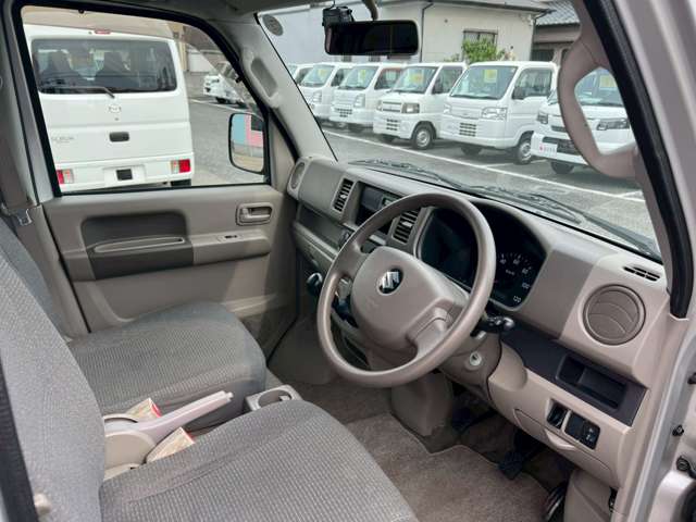 2010 Suzuki Every – thumbnail 3