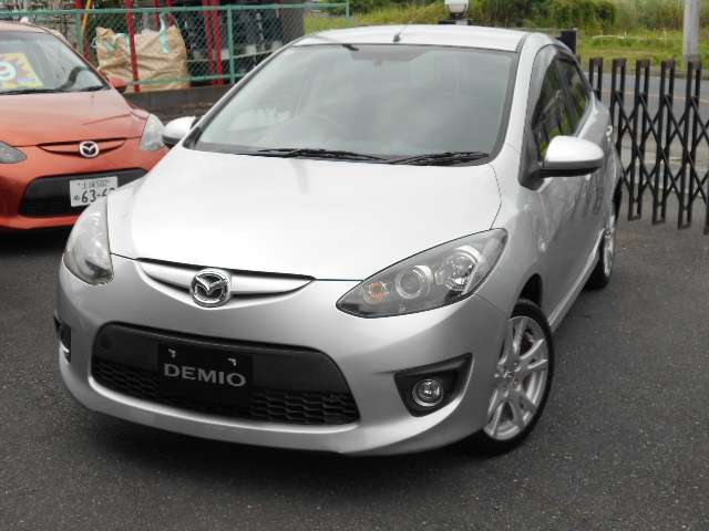 2010 Mazda Demio – thumbnail 2