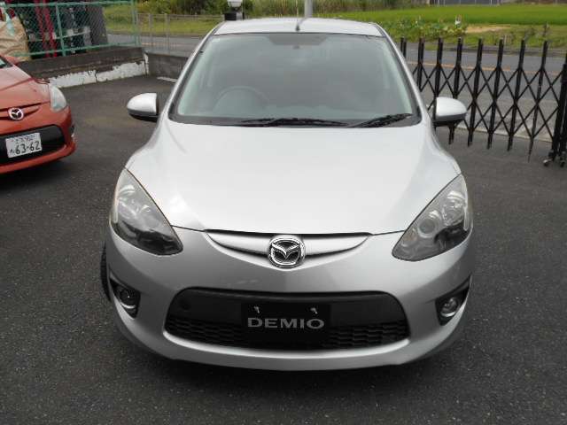 2010 Mazda Demio – thumbnail 3
