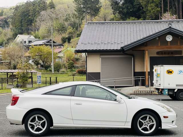 2005 Toyota Celica – thumbnail 4