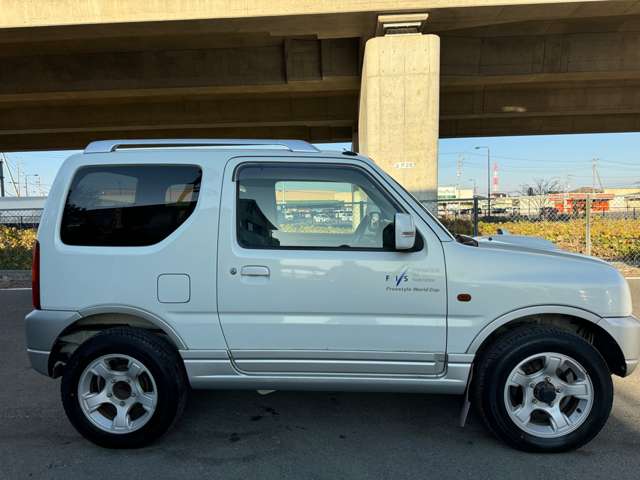 2003 Suzuki Jimny – thumbnail 4
