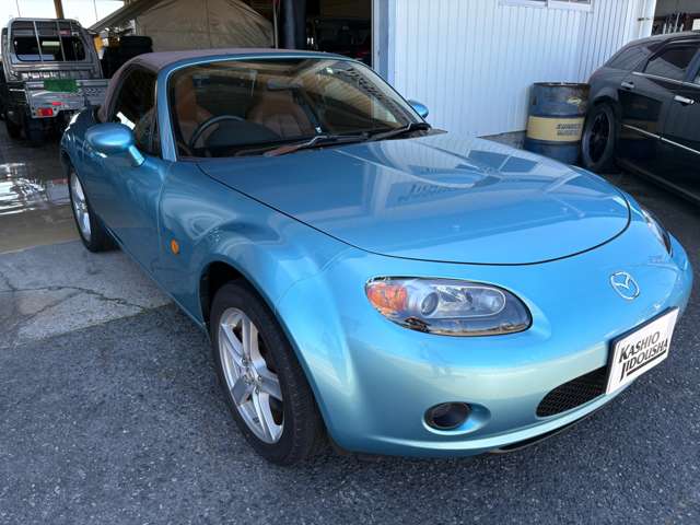 2005 Mazda Roadster – thumbnail 2