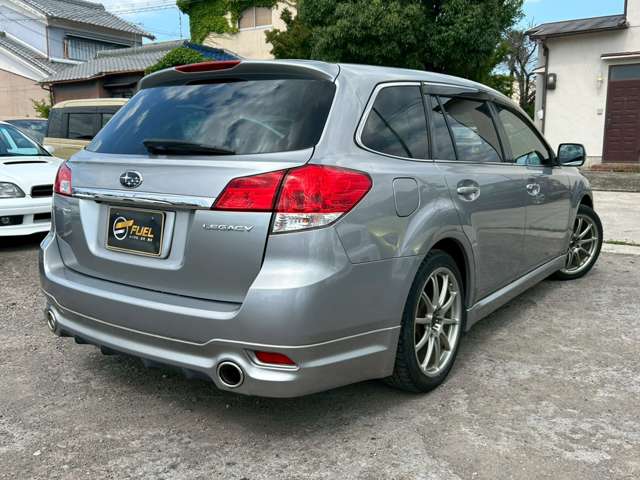 2009 Subaru Legacy Touring Wagon – thumbnail 4