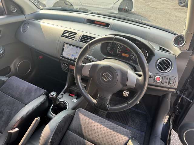 2009 Suzuki Swift – thumbnail 4