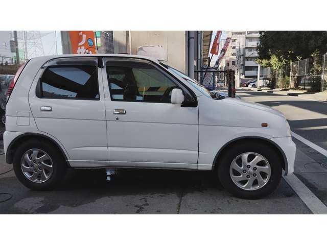 2002 Daihatsu Terios Lukia – thumbnail 2