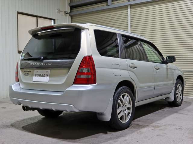 2004 Subaru Forester – thumbnail 2