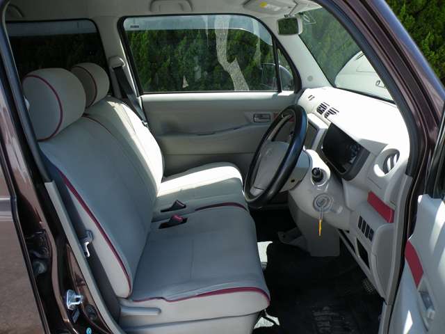 2009 Daihatsu Move Conte – thumbnail 4