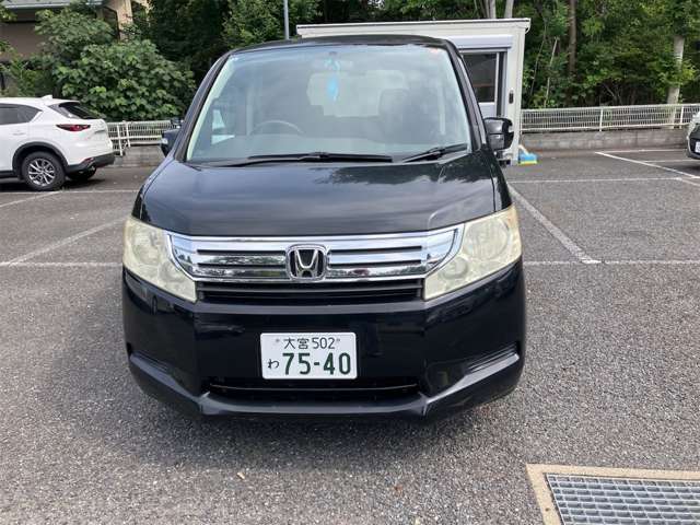2010 Honda Stepwgn – thumbnail 2