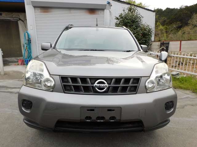 2009 Nissan X-Trail – thumbnail 2