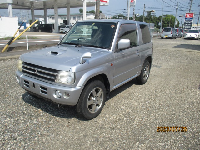 2006 Mitsubishi Pajero Mini