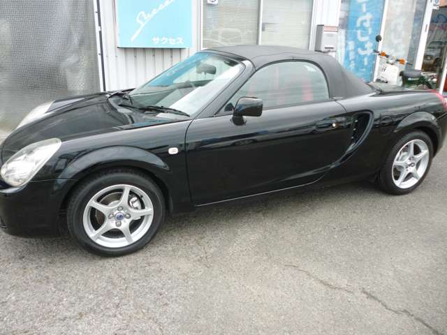 2004 Toyota MR-S – thumbnail 3