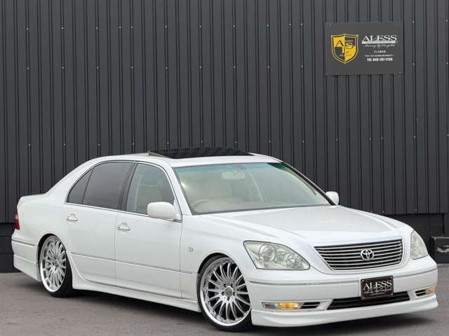 2003 Toyota Celsior – thumbnail 3