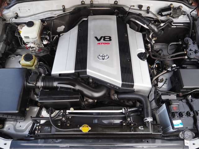 2004 Toyota Land Cruiser 100 – thumbnail 3