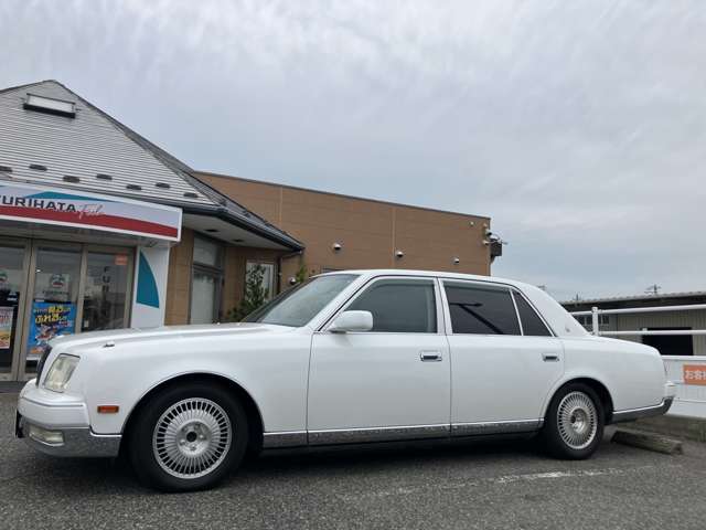 2006 Toyota Century – thumbnail 3