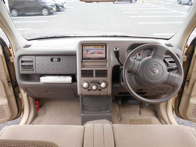 2007 Nissan Cube – thumbnail 2