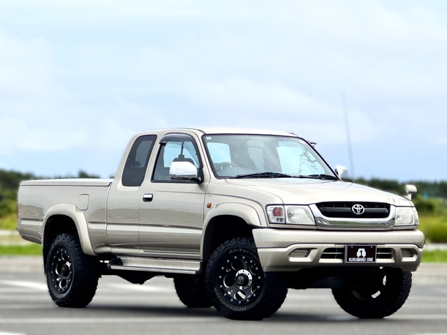 2004 Toyota Hilux