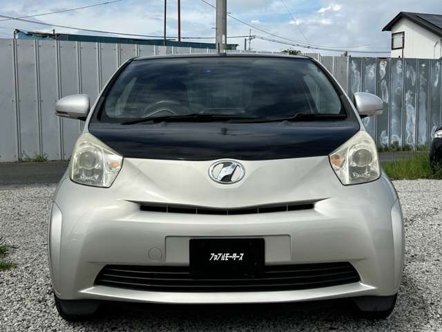 2009 Toyota iQ – thumbnail 3