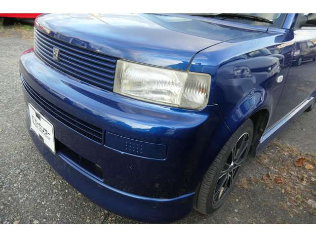 2002 Toyota bB – thumbnail 2