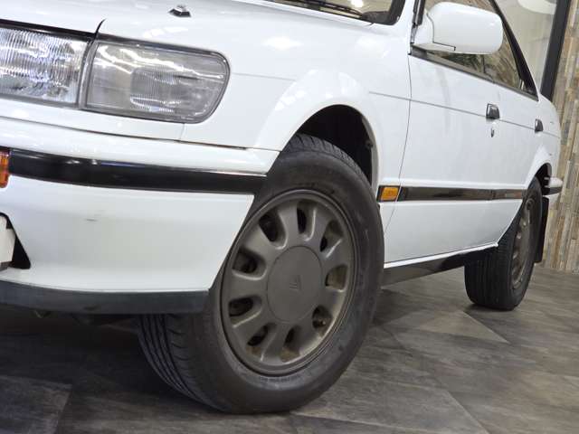 1988 Nissan Bluebird – thumbnail 3