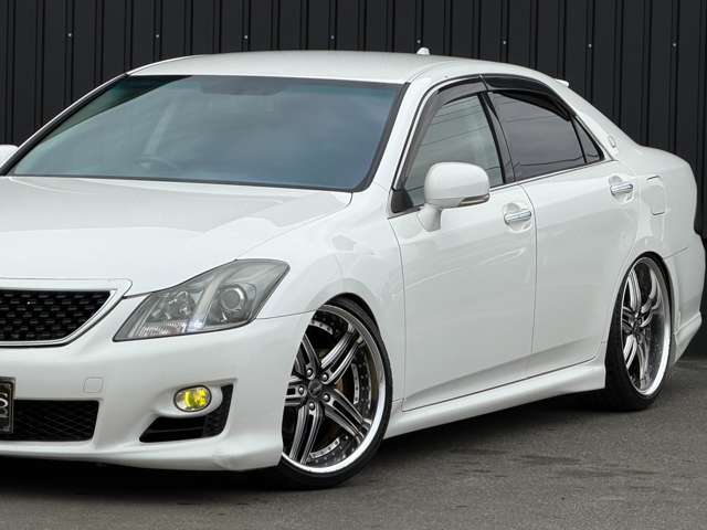 2009 Toyota Crown Athlete – thumbnail 3