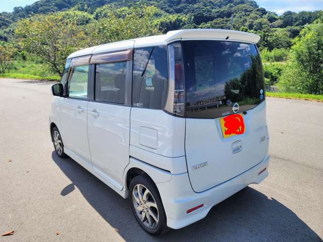 2010 Nissan Roox – thumbnail 3
