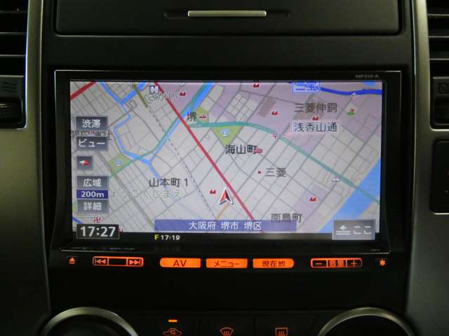 2011 Nissan Tiida – thumbnail 4