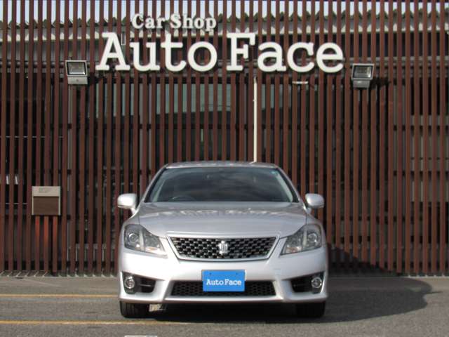 2010 Toyota Crown Athlete – thumbnail 2