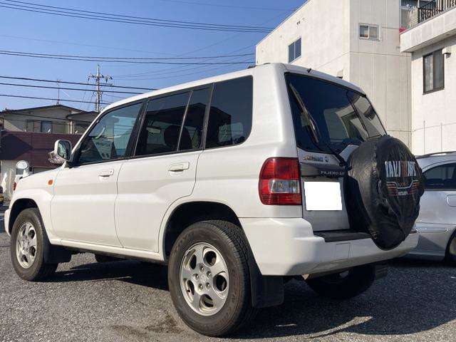 2001 Mitsubishi Pajero iO – thumbnail 4