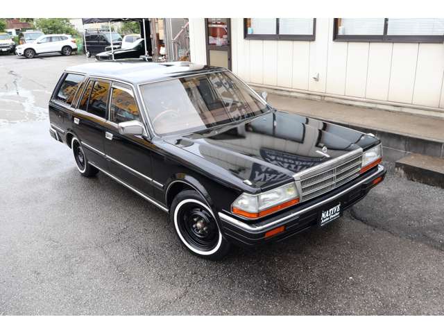 1990 Nissan Cedric Wagon – thumbnail 2