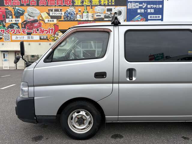 2005 Nissan Caravan – thumbnail 4