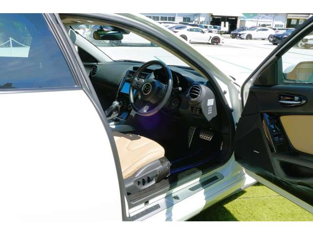 2008 Mazda RX-8 – thumbnail 2
