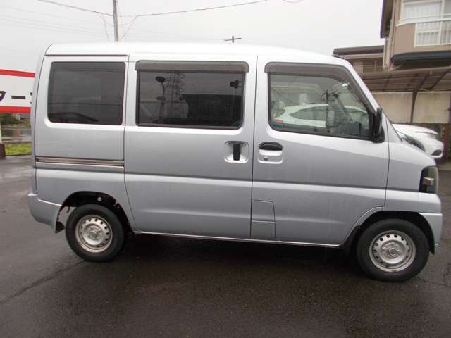 2010 Nissan Clipper – thumbnail 4