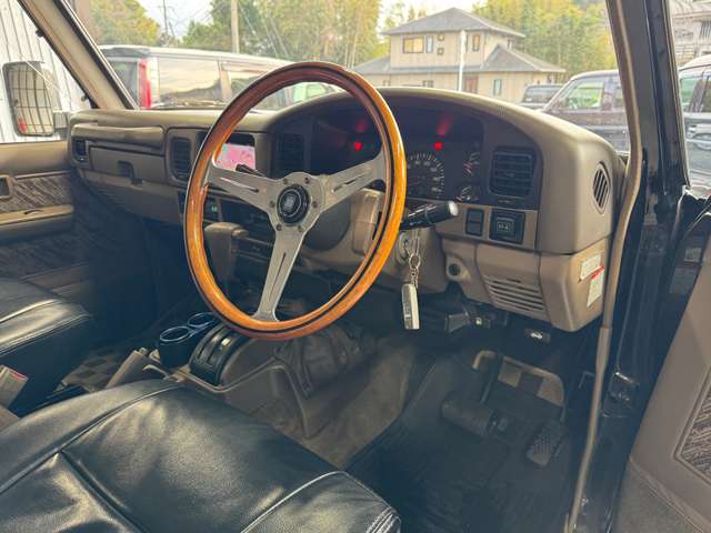 1995 Toyota Land Cruiser Prado – thumbnail 3