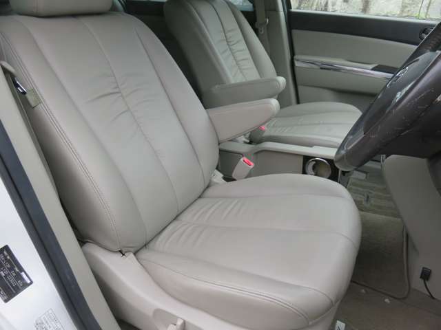 2010 Mazda MPV – thumbnail 3