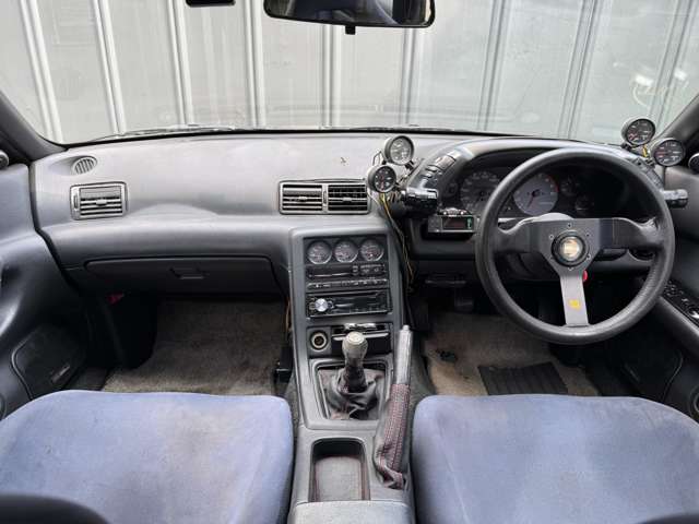 1993 Nissan Skyline GT-R – thumbnail 3