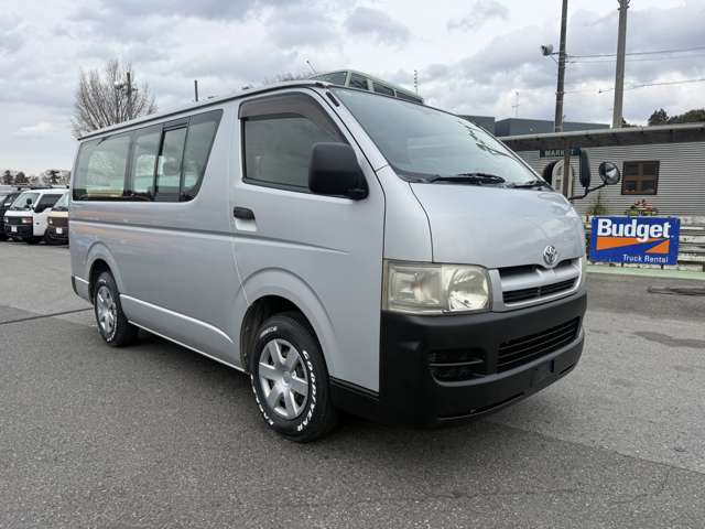 2006 Toyota Hiace – thumbnail 2