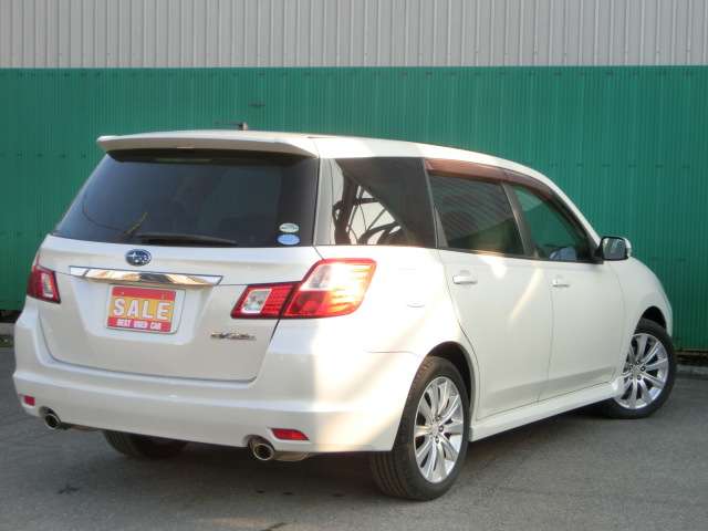 2009 Subaru Exiga – thumbnail 2