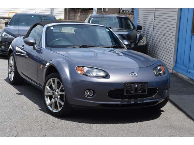 2005 Mazda Roadster – thumbnail 2