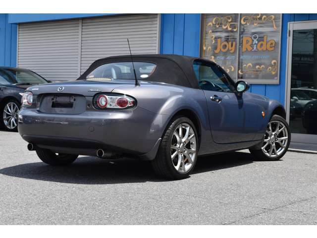 2005 Mazda Roadster – thumbnail 4