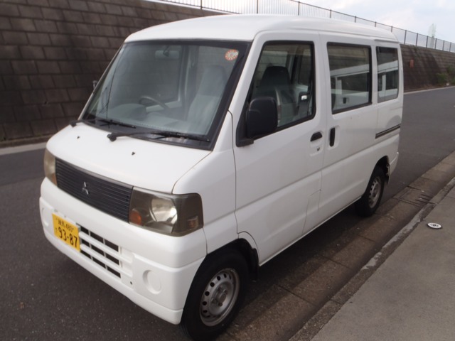 2003 Mitsubishi Minicab Van
