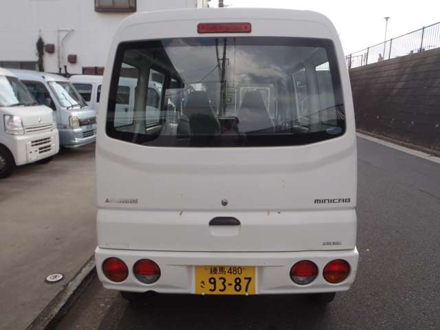 2003 Mitsubishi Minicab Van – thumbnail 4