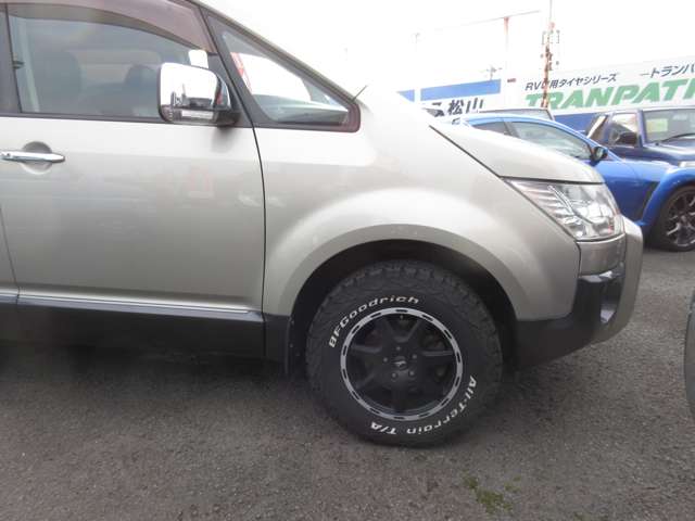 2007 Mitsubishi Delica D:5 – thumbnail 3