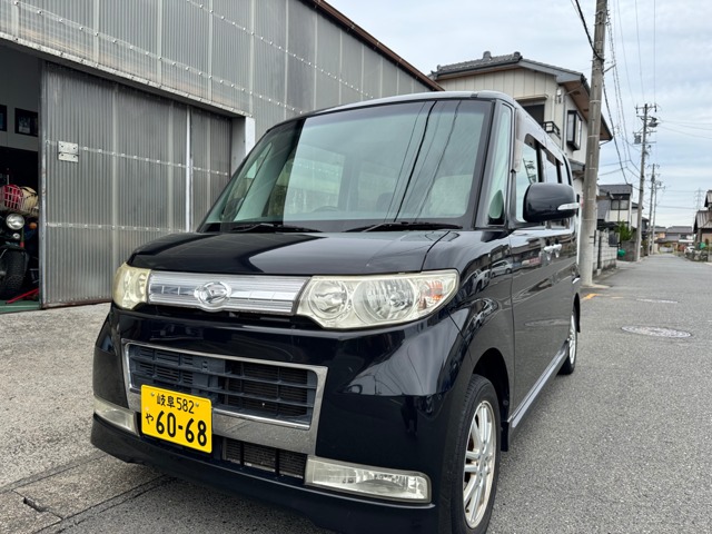 2010 Daihatsu Tanto