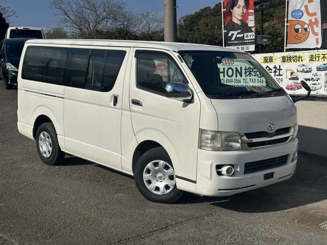 2007 Toyota Hiace – thumbnail 2